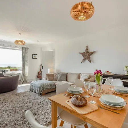 2 Bed In Coulderton Oc-s2459
